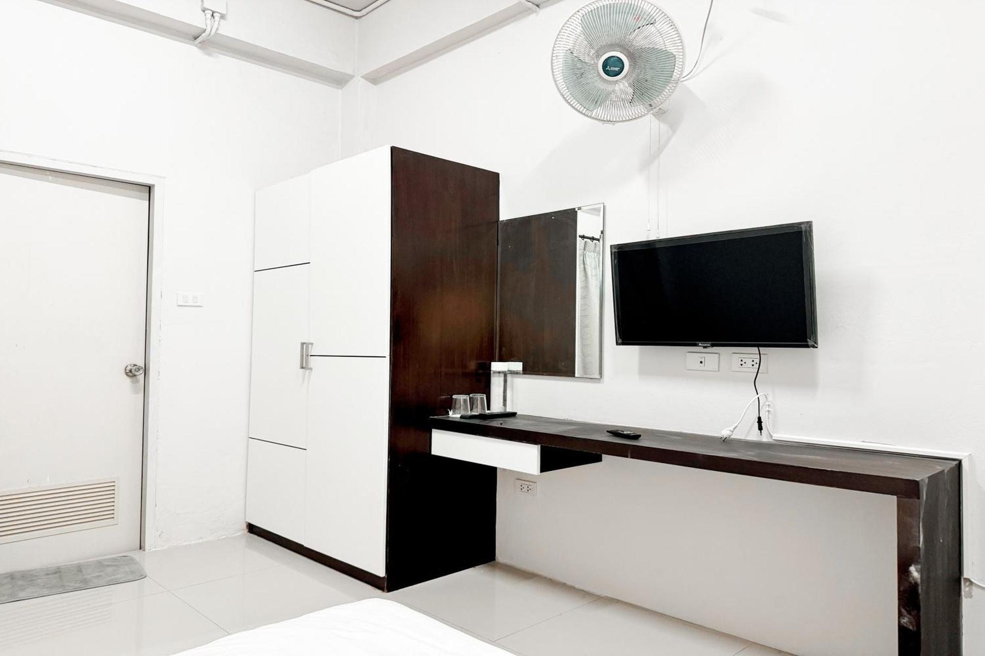 Tf Apartment Чиангмай Екстериор снимка